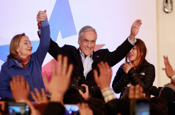 Primarias: la derecha cuadruplica votación del Frente Amplio y se instala sensación triunfalista de cara a la presidencial Primarias: la derecha cuadruplica votación del Frente Amplio y se instala sensación triunfalista de cara a la presidencial
