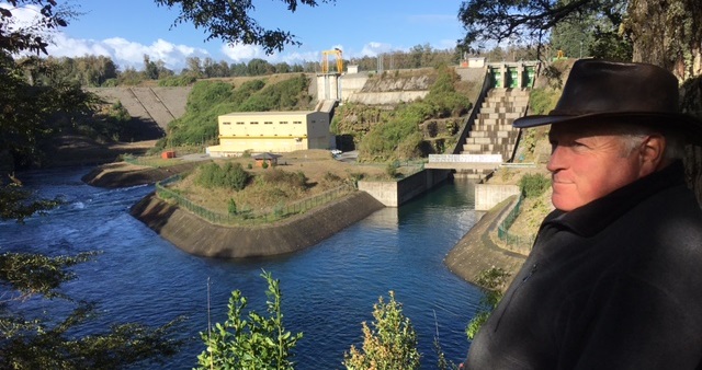 David contra Goliat: la historia de la hidroeléctrica que gatilló conflicto con familia Fuchslocher y amenaza a 25 agricultores de Osorno David contra Goliat: la historia de la hidroeléctrica que gatilló conflicto con familia Fuchslocher y amenaza a 25 agricultores de Osorno