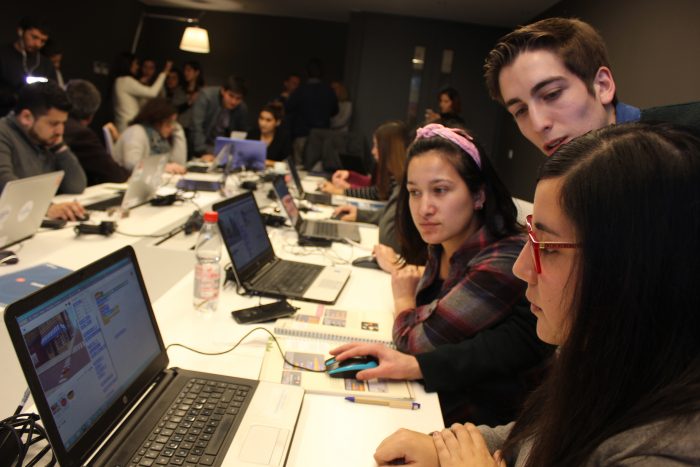 Una nueva forma de aprender: Profesores enseñarán a sus alumnos a programar desde 1º Básico Una nueva forma de aprender: Profesores enseñarán a sus alumnos a programar desde 1º Básico