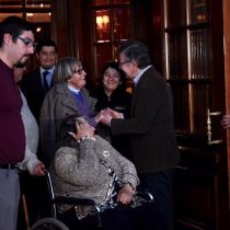 Alcalde de Las Condes aloja vecinos sin luz en Hotel Ritz cuyo costo se le descontará a Enel