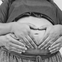 Cinco ideas para ayudar a una embarazada-extranjera