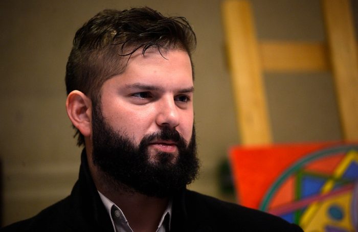 Boric valora gesto moral de Goic: «Quiero valorar y reconocer públicamente que haya defendido sus convicciones hasta al final» Boric valora gesto moral de Goic: