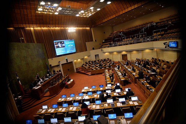 Diputados aprueban alargar las vacaciones de 15 a 20 días hábiles Diputados aprueban alargar las vacaciones de 15 a 20 días hábiles