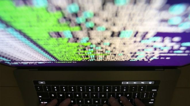 Así funciona y se expande el millonario y competitivo negocio de las ciberextorsiones Así funciona y se expande el millonario y competitivo negocio de las ciberextorsiones
