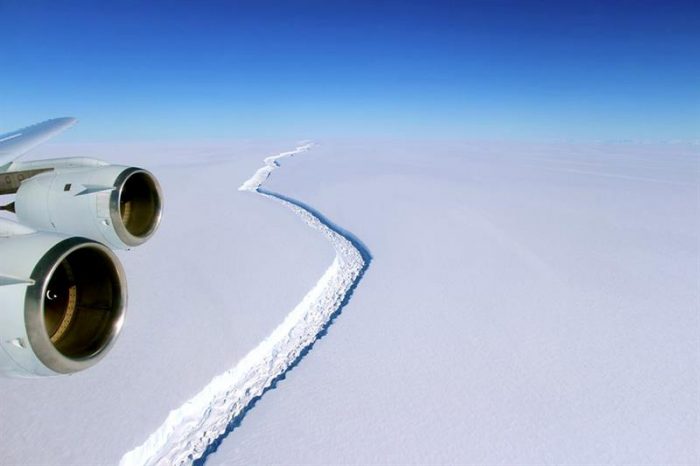 Cambio climático aceleró creación de gran iceberg en Antártida, según experta Cambio climático aceleró creación de gran iceberg en Antártida, según experta