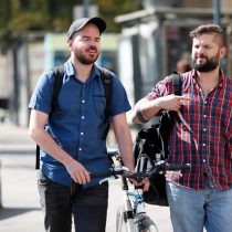 The  Roomates: Diputados Jackson y Boric se mudan a vivir juntos en Valparaíso