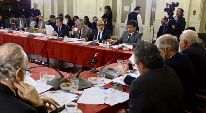 Valdés cede a la realidad: recorta proyección de crecimiento para este año a 1,5% y parece dar por hecho baja en nota crediticia Valdés cede a la realidad: recorta proyección de crecimiento para este año a 1,5% y parece dar por hecho baja en nota crediticia