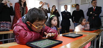 El aula tecnológica para niños y jóvenes con necesidades educativas especiales El aula tecnológica para niños y jóvenes con necesidades educativas especiales