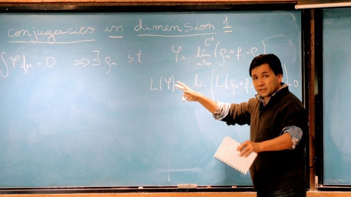 “Un viaje a la ideas”, el libro del matemático Andrés Navas: “Me interesaba escribir para ayudar a llenar un vacío cultural en Chile” “Un viaje a la ideas”, el libro del matemático Andrés Navas: “Me interesaba escribir para ayudar a llenar un vacío cultural en Chile”