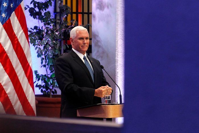 Mike Pence, el ultraconservador que valida en Chile la injerencia de Trump en Venezuela Mike Pence, el ultraconservador que valida en Chile la injerencia de Trump en Venezuela
