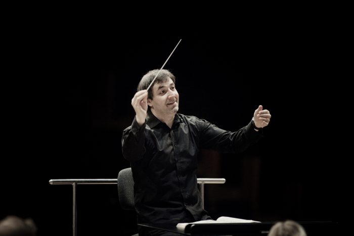 Director holandés y violinista austriaco debutan con la Sinfónica de la mano de Mozart Director holandés y violinista austriaco debutan con la Sinfónica de la mano de Mozart