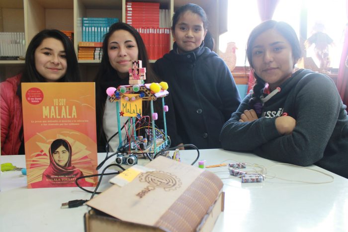 Se lo propusieron y lo lograron: estudiantes construyen un robot en cinco días Se lo propusieron y lo lograron: estudiantes construyen un robot en cinco días