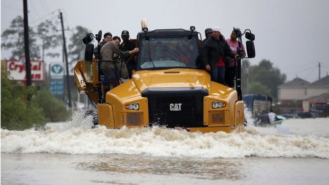 ¿Por qué las autoridades de Estados Unidos no evacuaron Houston antes de que llegara la devastadora tormenta Harvey? ¿Por qué las autoridades de Estados Unidos no evacuaron Houston antes de que llegara la devastadora tormenta Harvey?