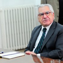 Chile Vamos citará a ministro Fernández a comisión de Constitución para confirmar continuidad de Aleuy