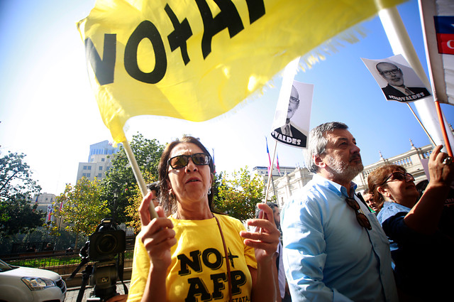 No+AFP y Movimiento Autonomista rechazan anuncio del gobierno sobre pensiones y llaman a seguir movilizándose No+AFP y Movimiento Autonomista rechazan anuncio del gobierno sobre pensiones y llaman a seguir movilizándose