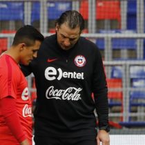 Más complicaciones para Pizzi: Alexis pide permiso para ausentarse de la práctica antes de duelo ante Paraguay