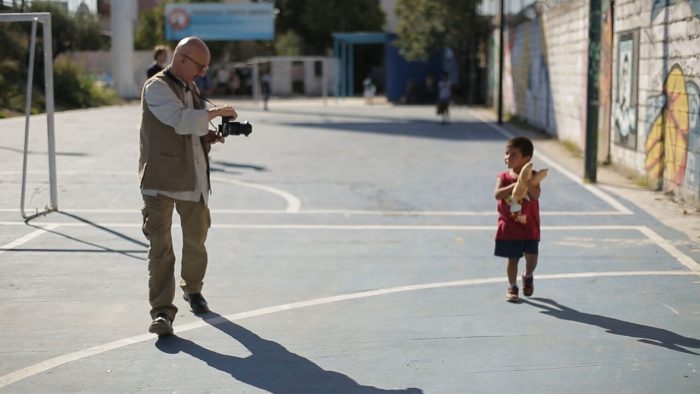 Estrella de la fotografía mundial enseñó fotografía a niños de poblaciones en Latinoamérica Estrella de la fotografía mundial enseñó fotografía a niños de poblaciones en Latinoamérica