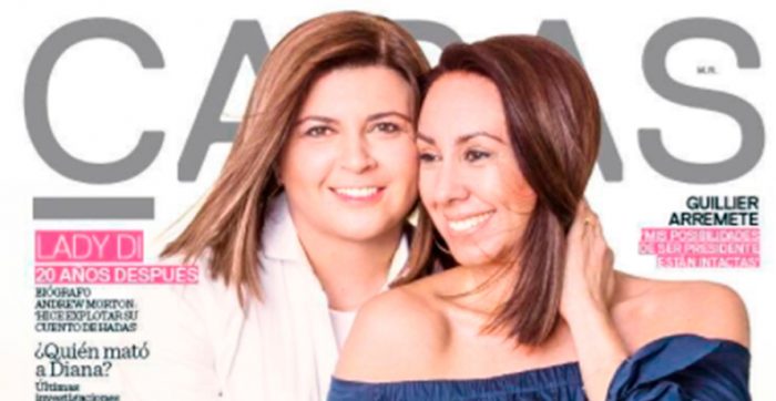Scarleth Cárdenas y Maribel Corcuera cuentan su historia de amor en revista Scarleth Cárdenas y Maribel Corcuera cuentan su historia de amor en revista