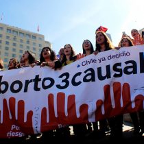 Organizaciones sociales y figuras políticas reaccionaron divididas ante fallo del TC sobre aborto en tres causales