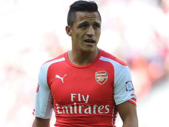 Alexis enciende las alarmas en Juan Pinto Durán: lesión lo marginará del estreno del Arsenal en Premier League