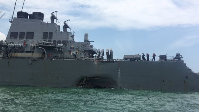 Desaparecidos 10 tripulantes de un destructor lanzamisiles de EE.UU. que colisionó con un buque petrolero en aguas de Singapur Desaparecidos 10 tripulantes de un destructor lanzamisiles de EE.UU. que colisionó con un buque petrolero en aguas de Singapur