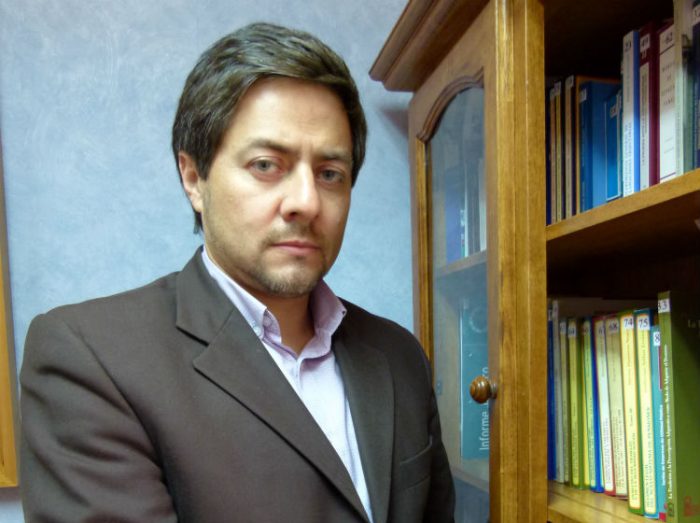 Abogado simpatizante DC que se pasó a RN preside tribunal que resolverá destino de Minera Dominga Abogado simpatizante DC que se pasó a RN preside tribunal que resolverá destino de Minera Dominga