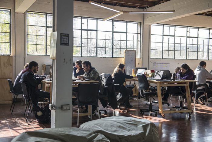 El nuevo y creativo espacio donde emprendedores comparten y desarrollan sus proyectos El nuevo y creativo espacio donde emprendedores comparten y desarrollan sus proyectos