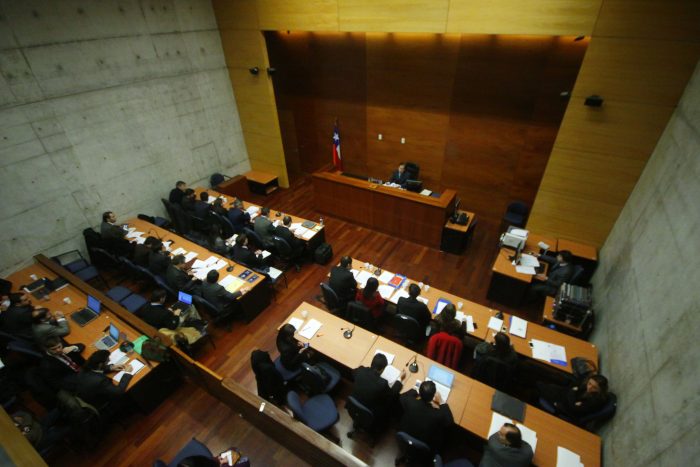 Formalizan por malvesar caudales públicos a tesorera de la Corporación de Desarrollo de La Reina Formalizan por malvesar caudales públicos a tesorera de la Corporación de Desarrollo de La Reina