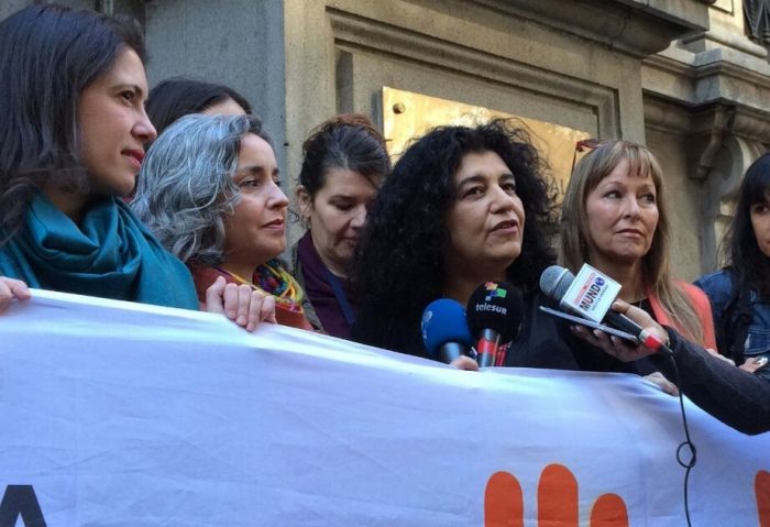 Congreso aprueba despenalización de aborto en 3 causales y organizaciones sociales piden que se respete el proyecto ante el TC Congreso aprueba despenalización de aborto en 3 causales y organizaciones sociales piden que se respete el proyecto ante el TC