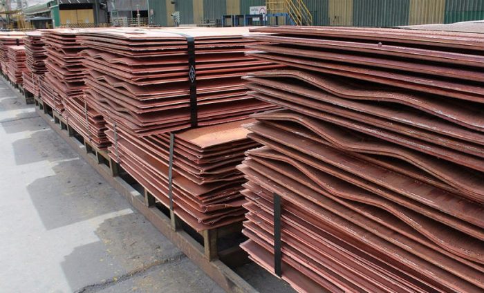 Cobre sufre caída tras alcanzar altos históricos la semana pasada Cobre sufre caída tras alcanzar altos históricos la semana pasada