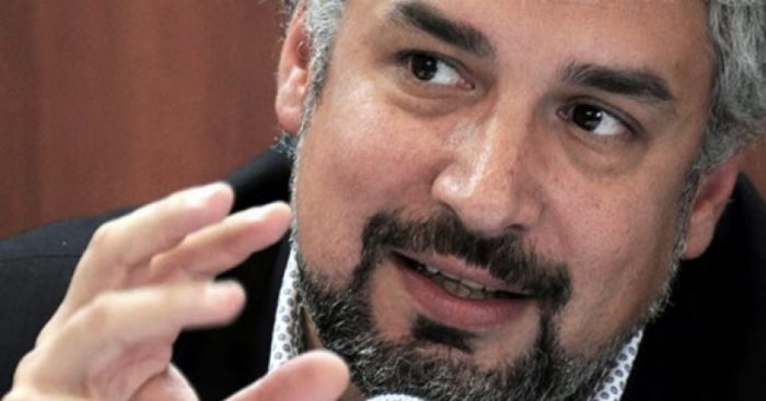 Ernesto Ottone en sus horas claves ante últimos trámites del Ministerio de las Culturas Ernesto Ottone en sus horas claves ante últimos trámites del Ministerio de las Culturas