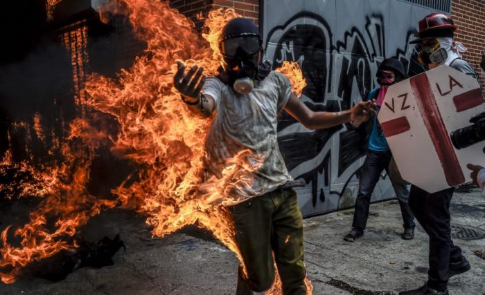 Maduro propuso ley que da cárcel a quien “salga a la calle a expresar odio” Maduro propuso ley que da cárcel a quien