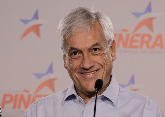 Piñera se sube a la ola anti política y propone terminar con TC cuoteado entre partidos Piñera se sube a la ola anti política y propone terminar con TC cuoteado entre partidos