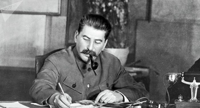 La hija de Stalin: La impactante biografía de Svetlana Alliluyeva La hija de Stalin: La impactante biografía de Svetlana Alliluyeva
