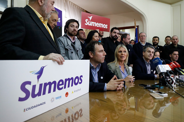 Lily Pérez y Andrés Velasco inscriben nuevo pacto electoral: “Sumemos” Lily Pérez y Andrés Velasco inscriben nuevo pacto electoral: