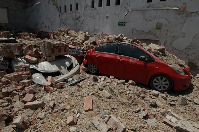 [VIDEOS] Terremoto en México: se registran derrumbes en edificios y evacuaciones masivas en el DF