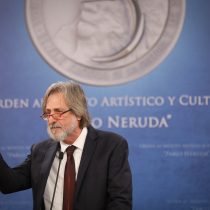 Entregan Orden al Mérito Pablo Neruda a gestor cultural Alfredo Saint-Jean Domic