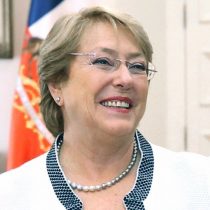 Cadem: aprobación de Bachelet mejora por segunda semana consecutiva y alcanza un 30%
