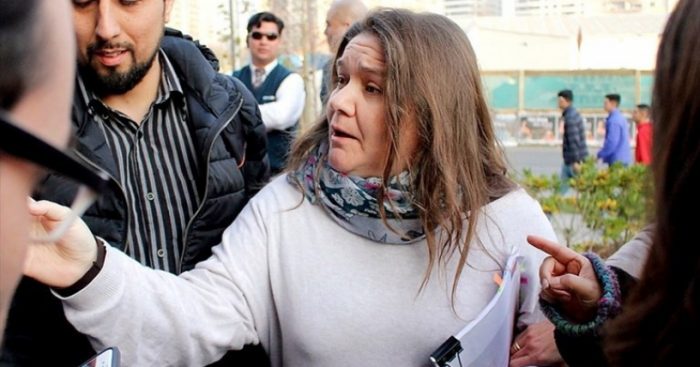 Marcela Aranda no lo logró: mujer tras polémico bus transfóbico no juntó firmas para presentarse a senadora