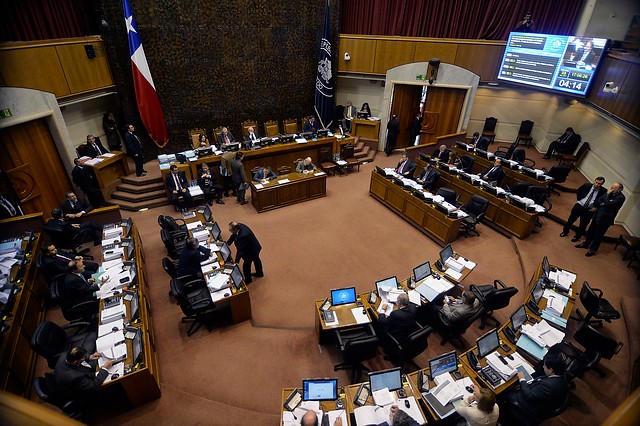 Caso «Copy-paste»: Senado no entrega informes, pero sí el listado de 1.300 asesores y sus contratos Caso