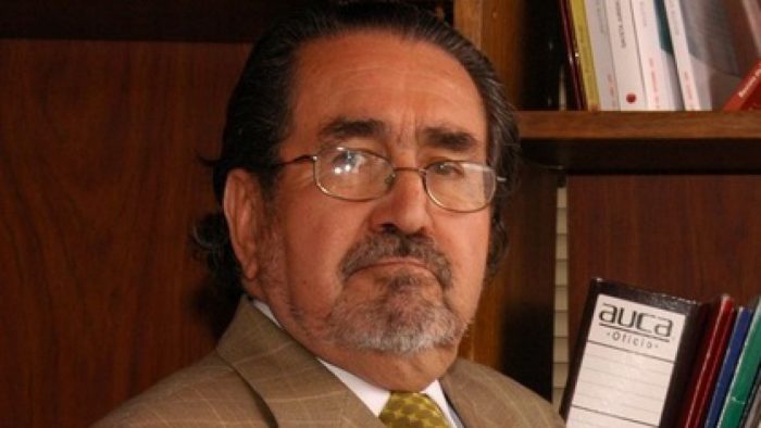 Alejandro Solís: 