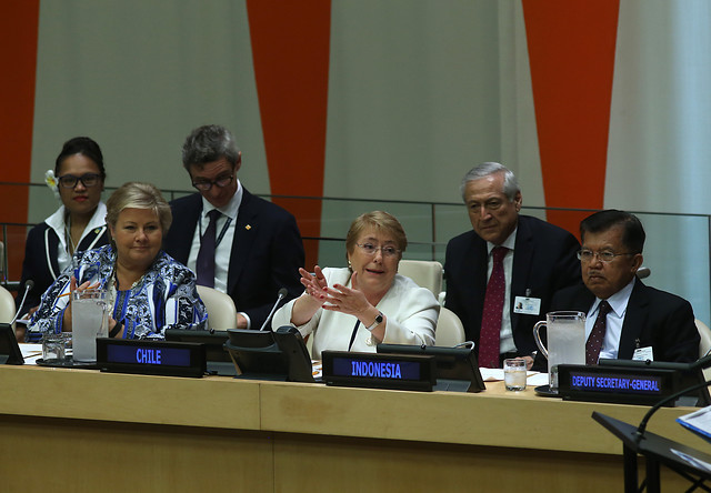 Bachelet reafirma ante la ONU que «no es posible un crecimiento a largo plazo, sin protección del medio ambiente” Bachelet reafirma ante la ONU que