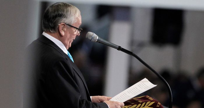 ARCHIVO| El peor momento de Eduardo Durán, el obispo evangélico favorito de La Moneda ARCHIVO| El peor momento de Eduardo Durán, el obispo evangélico favorito de La Moneda