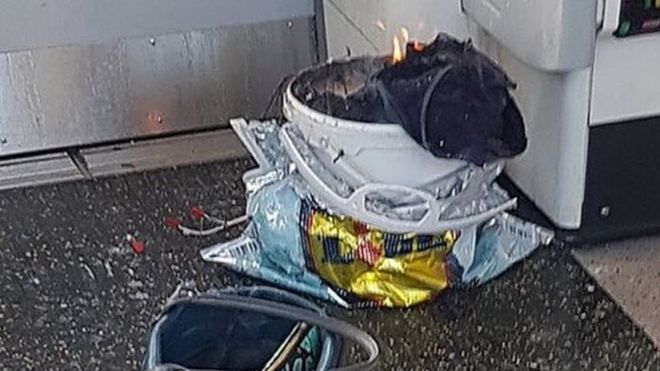 Explosión en un vagón del metro de Londres deja varios heridos leves y es investigada como incidente 