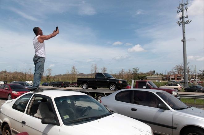 “Nunca me había desesperado tanto”: la angustiante incomunicación que vive Puerto Rico una semana después del paso del huracán María “Nunca me había desesperado tanto”: la angustiante incomunicación que vive Puerto Rico una semana después del paso del huracán María