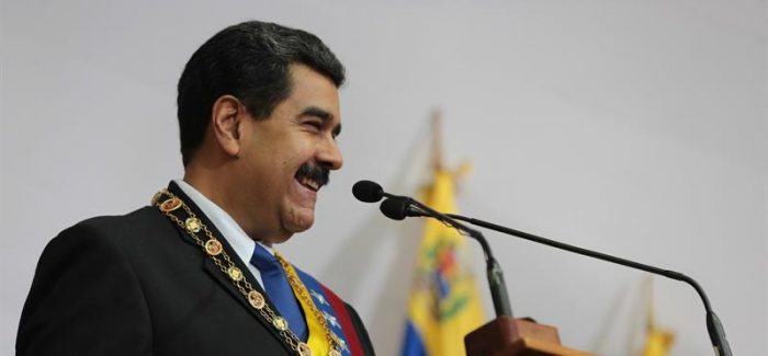 Constituyente venezolana juramenta a 18 gobernadores chavistas ganadores en elección