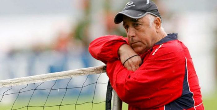 Mal de Alzheimer obliga a Nelson Acosta a retirarse del fútbol Mal de Alzheimer obliga a Nelson Acosta a retirarse del fútbol