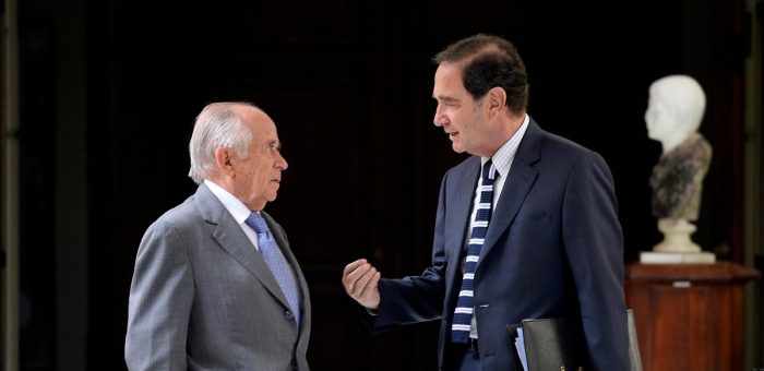 Zaldívar y Larraín bajo el síndrome de la Cámara de los Lores Zaldívar y Larraín bajo el síndrome de la Cámara de los Lores