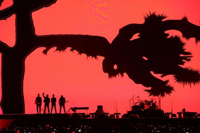 U2 en Chile: una experiencia solo para pocos U2 en Chile: una experiencia solo para pocos