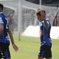 Universidad Católica cae ante Huachipato y Temuco gana a Deportes Iquique